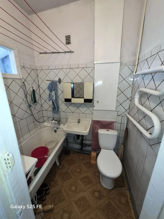 Продаж двокімнатної квартири на провулку Кустарному