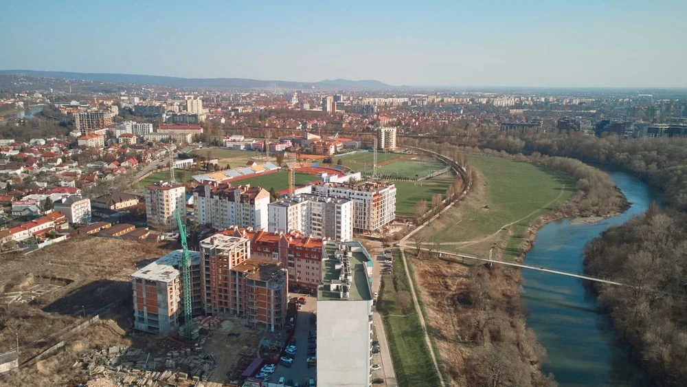 Однокімнатна квартира в центрі на Набережній, 43,77 м²
