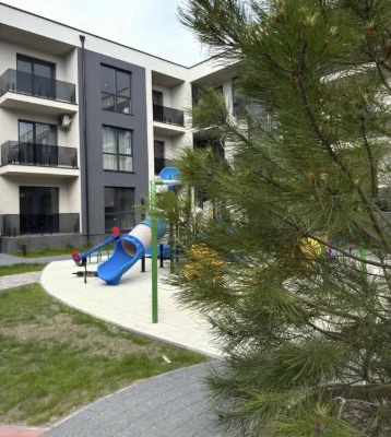 Продається гарна, нова 1,5 кімнатна квартира.
