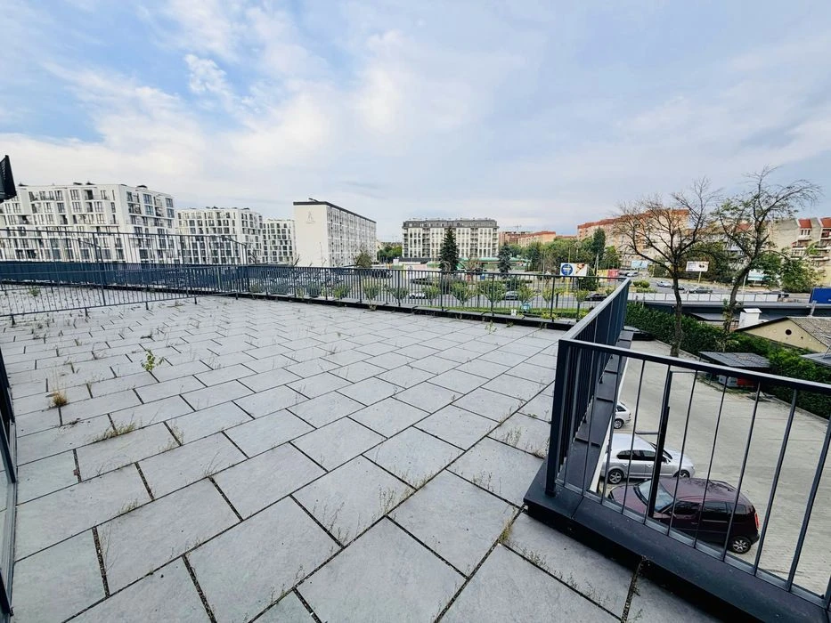 Продаж 2к квартири ЖК Кристал/112.80 м2/Бабʼяка/Без ремонту/