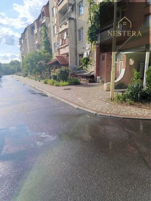 Продається 2 -кімнатна квартира