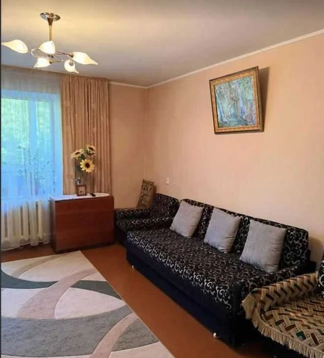 3-к квартира 67.3 кв.м, вул. Тараскова, цегляний будинок.