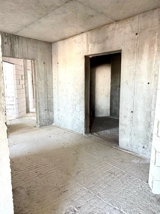 Продається  Видова на Дніпро  3х кім. квар-ра,  вул. Жужоми