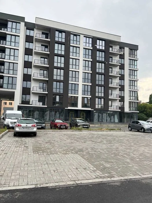 Простора 1-к 57м² з індивідуальним плануванням, Байди Вишнев