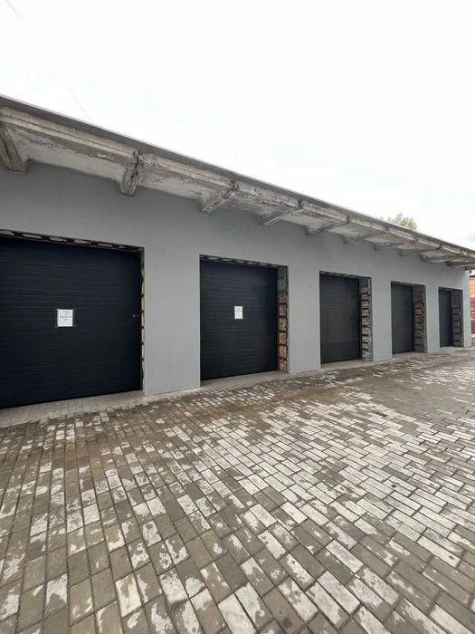 Простора 1-к 57м² з індивідуальним плануванням, Байди Вишнев