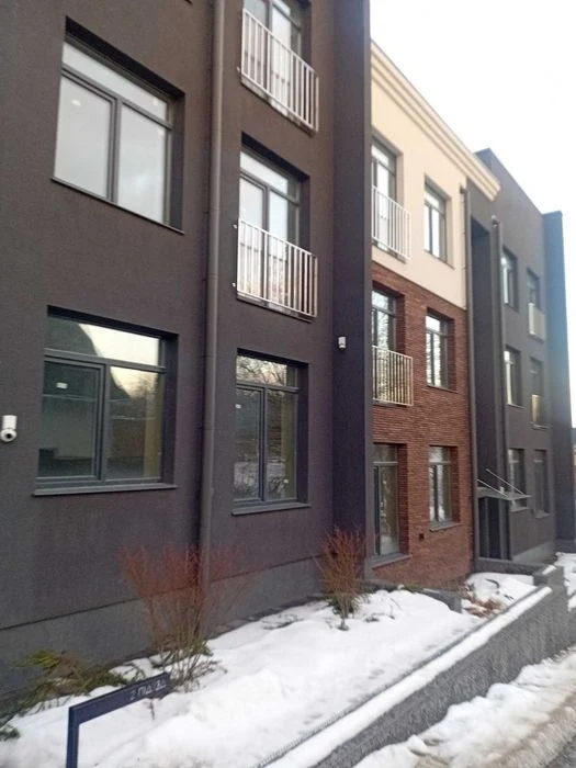 Продам новобудову 42м.кв. на Пріміській