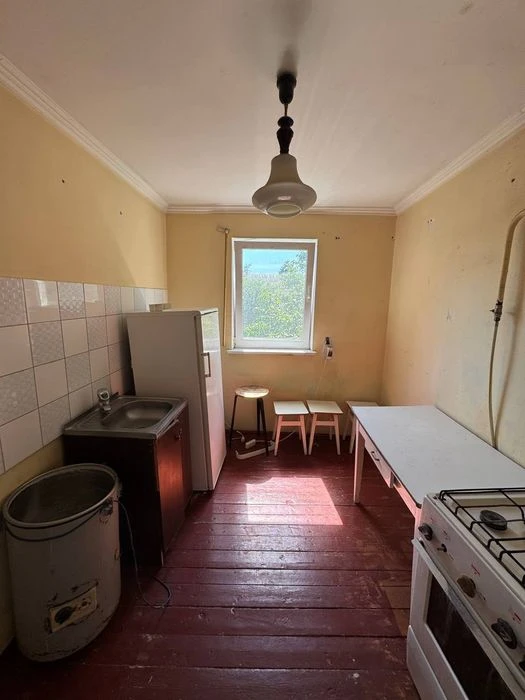 Продаж 2-кімнатної квартири (мансарда) на вул. Іспасівська