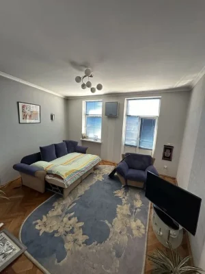 Продаж 3 кімнатна квартира в центрі