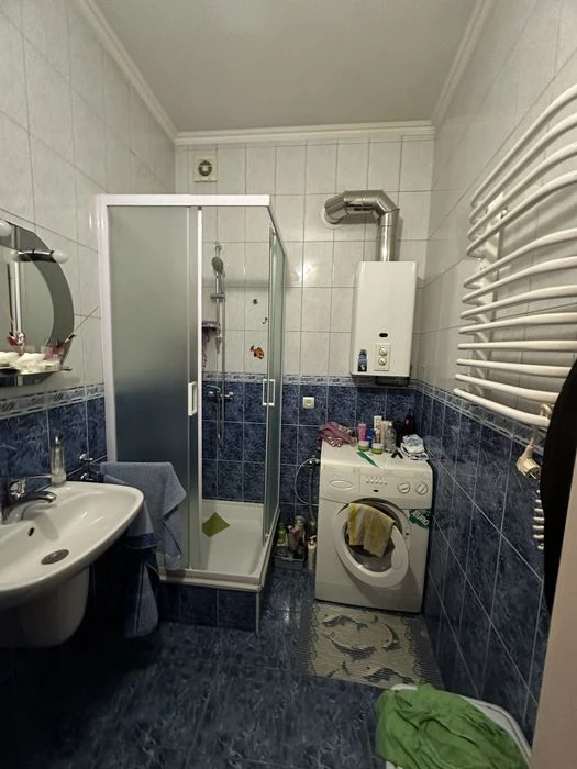 Продаж 3 кімнатна квартира в центрі