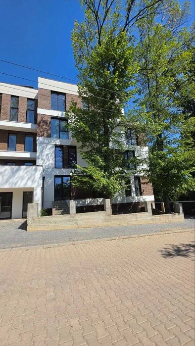 Продаж 1-кімнатної (50м2) квартири в новобудові зданої в екс