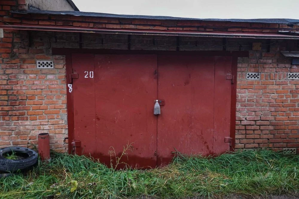 Garage for sale in Academic district
