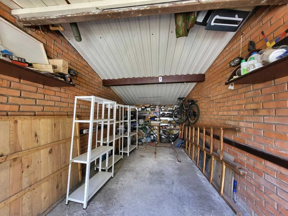 Garage for sale in the Center