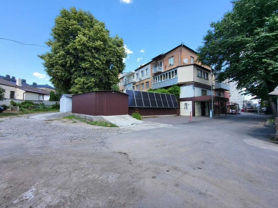 Garage for sale in the Center