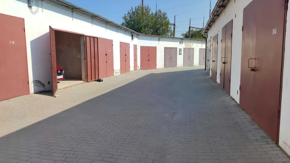 продаем гараж на Вишенке