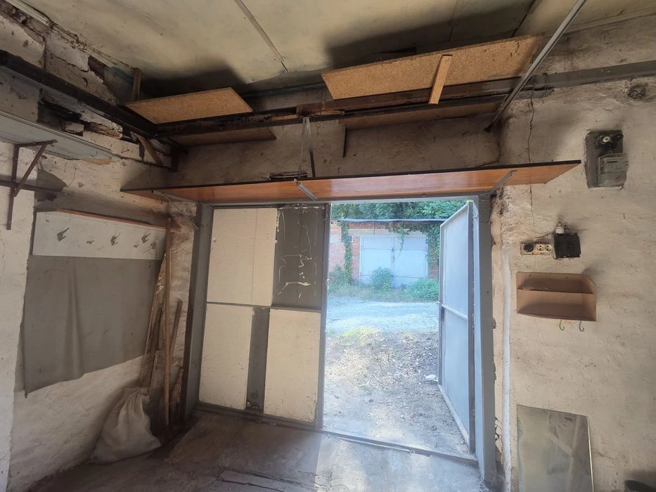 Продам гараж 21м² зупинка Танк, гаражний масив "Золотий Коло