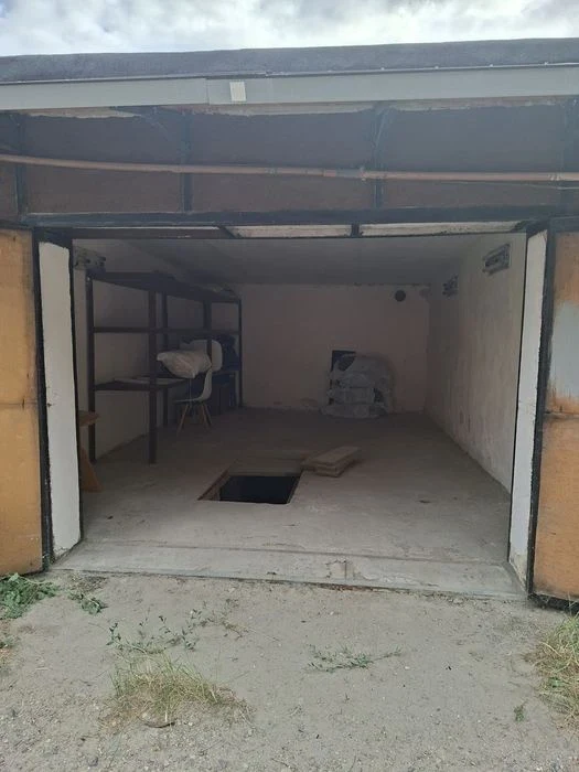 Продам гараж Лозовецька