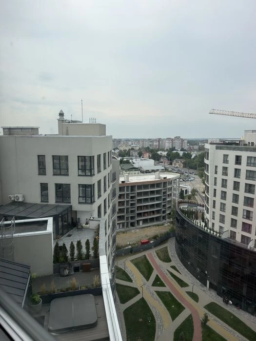 Продаж паркомісць