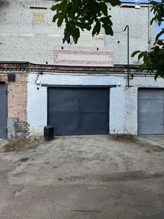 Продам гараж в АК № 6 (р-н шк. № 19, Конфетна фабрика)