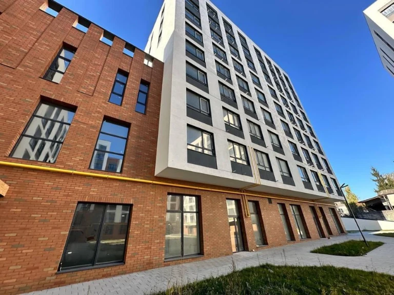 Продаж паркінга 17 м2  у ЖК Навроцького, 33