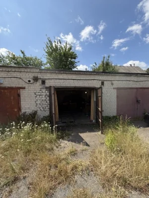 Продам капітальний цегляний гараж АК 17, Ялівщина!