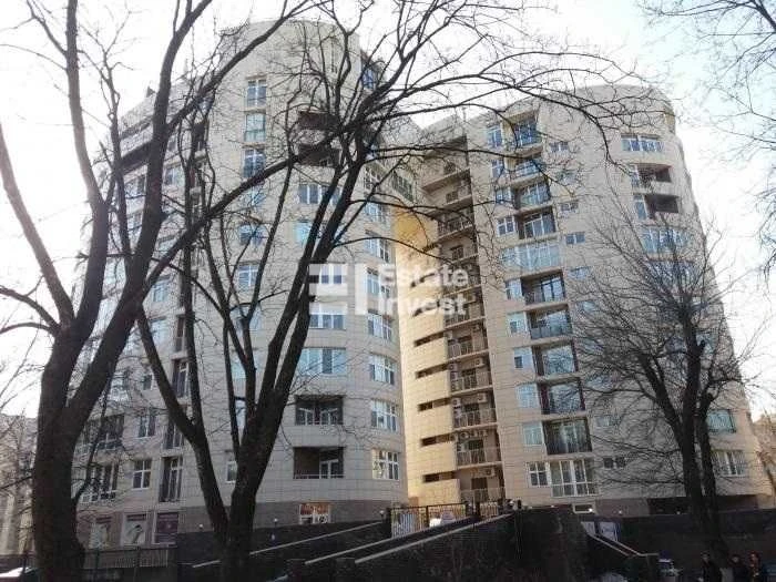 Продам паркінг в найпрестижнішому будинку ЖК Схід-Захід, по