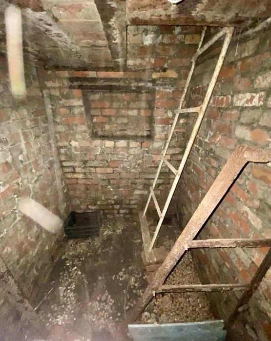 Продам металевий гараж з оглядовою ямою та підвалом (ГК «Еле