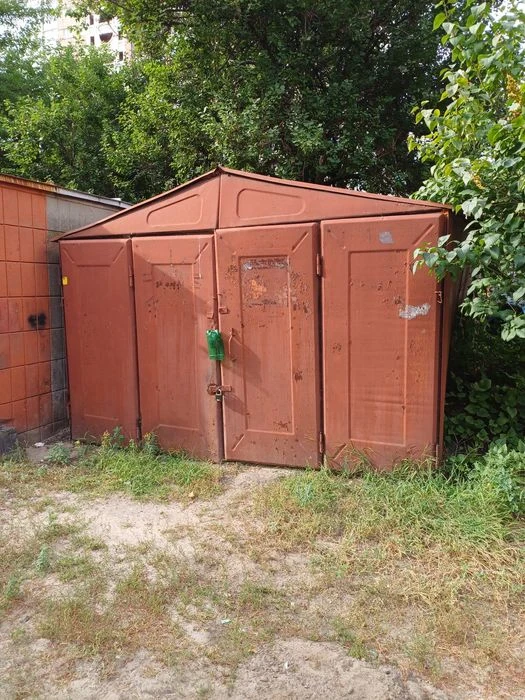 Продам гараж харківський масив