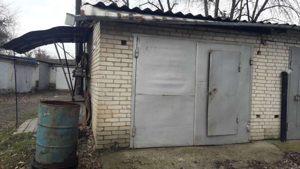 Гараж, автокооператив "БЕРІЗКА", вул. Тополянська