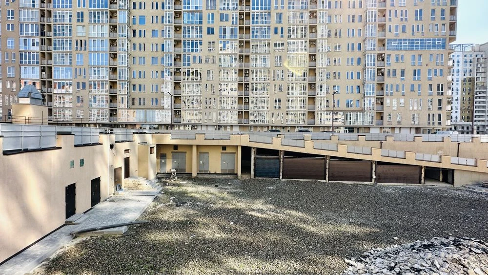 Гараж 7х3,5 паркоместо 23м2, Павловский квартал (Клочковская