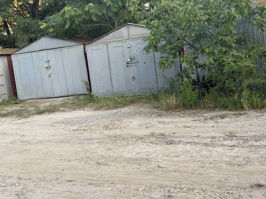 продам гараж металевий