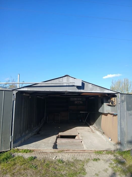 Продам  ГараЖ Гк "Березінский "
