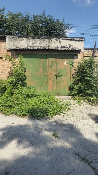 Продам гараж в центре города