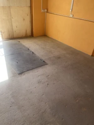 I am selling a garage...