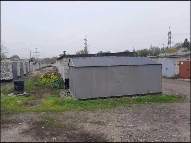 Продам Гараж на Красном камне, от метро 5-7 мин