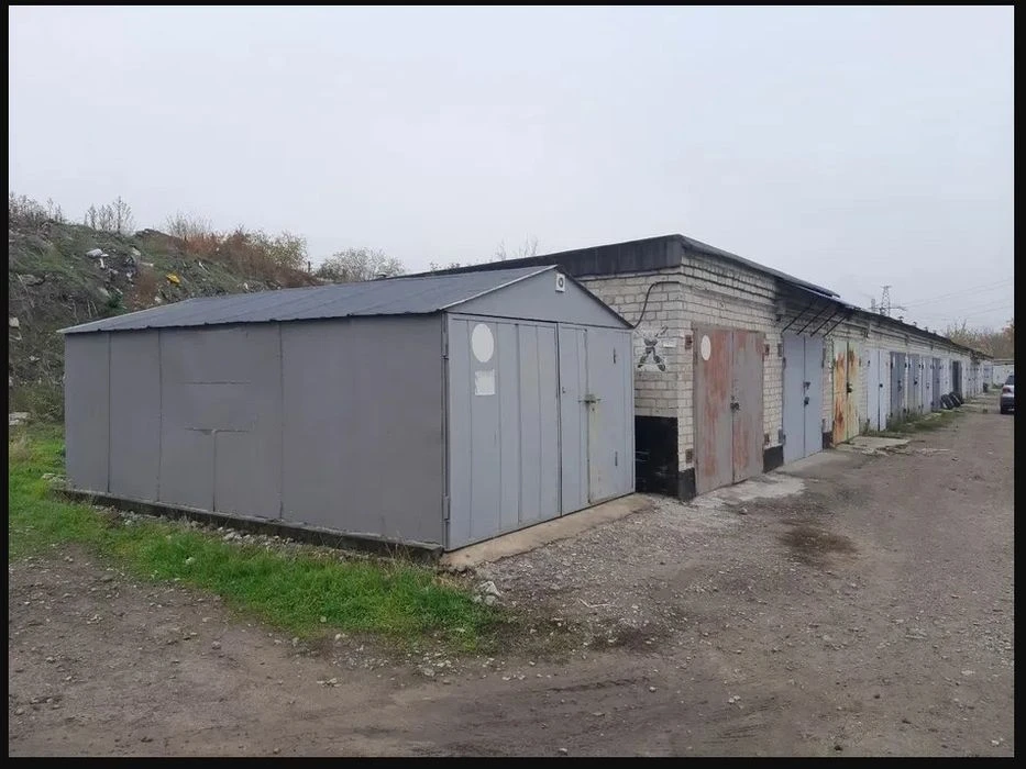 Продам Гараж на Красном камне, от метро 5-7 мин