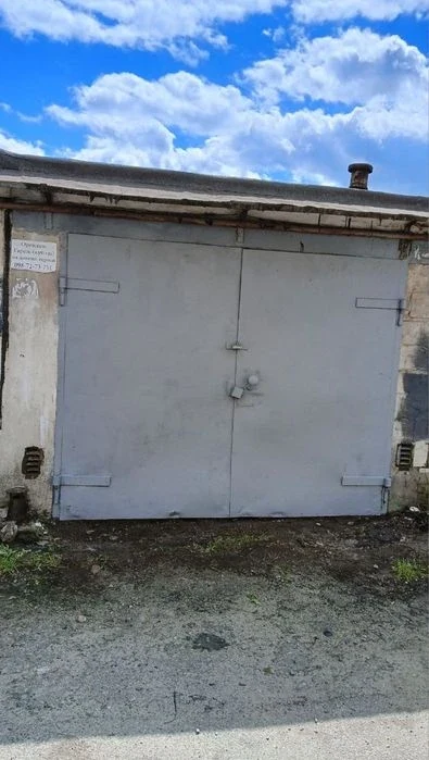 Продам  гараж  гк Космос - 1