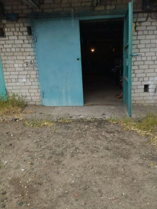 Продам гараж Косиора, р-н Северного рынка, кирпич, 59 м.кв.