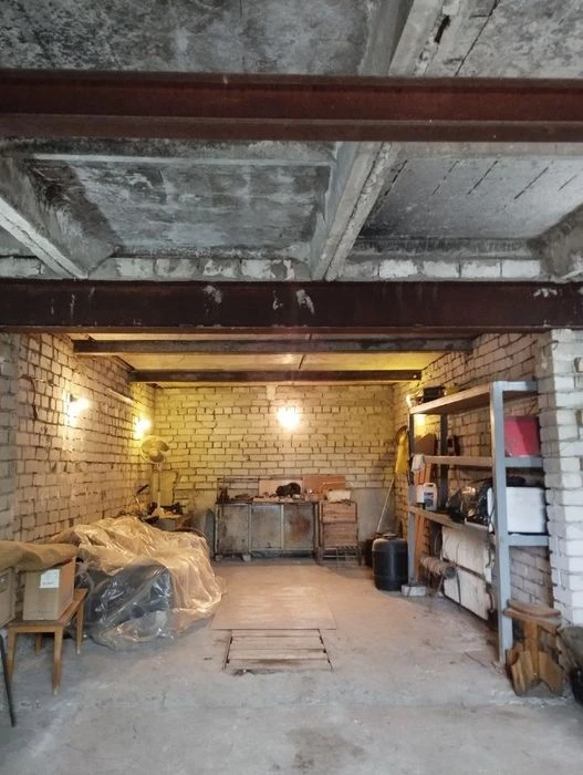 Продам гараж Косиора, р-н Северного рынка, кирпич, 59 м.кв.