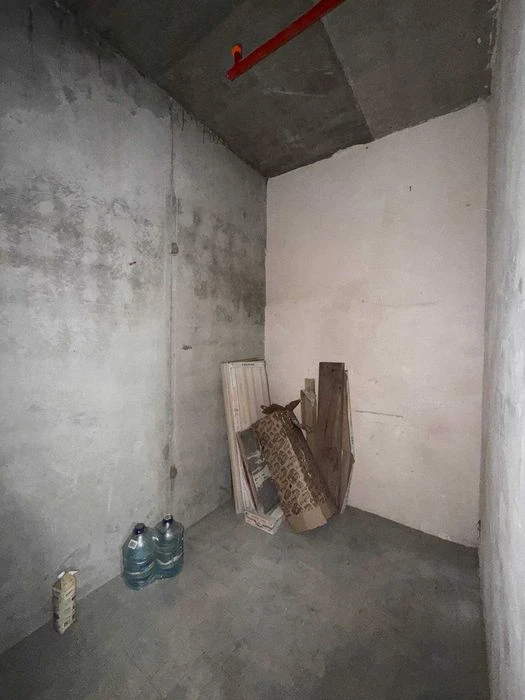 Space on Nedelina (5 Fontana) Parking + storage room in pro