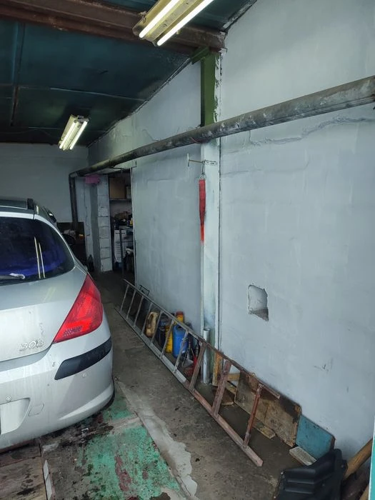 2 garages on Levanevsky Aviator