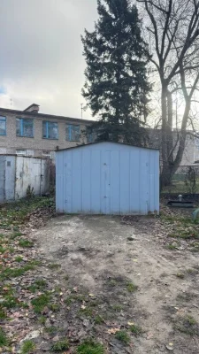 I will sell a garage in the yard