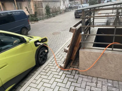 From the OWNER, a PARKING SPACE as a gift to a CELL in Primorskoye