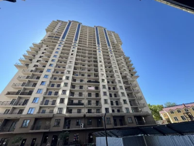 Продам семейное паркоместо. Акрополь 3 . 1 уровень
