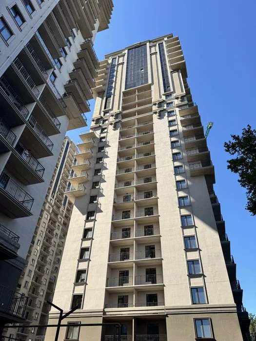 Продам семейное паркоместо. Акрополь 3 . 1 уровень