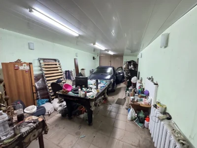 I will sell a stone garage of 100 m2