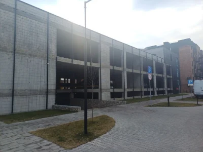 Продається паркомісце