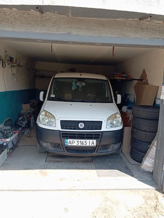 Capital garage