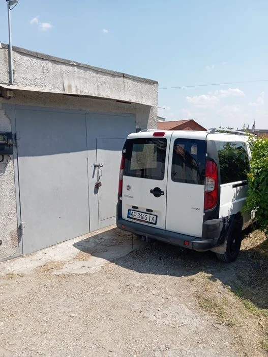 Capital garage