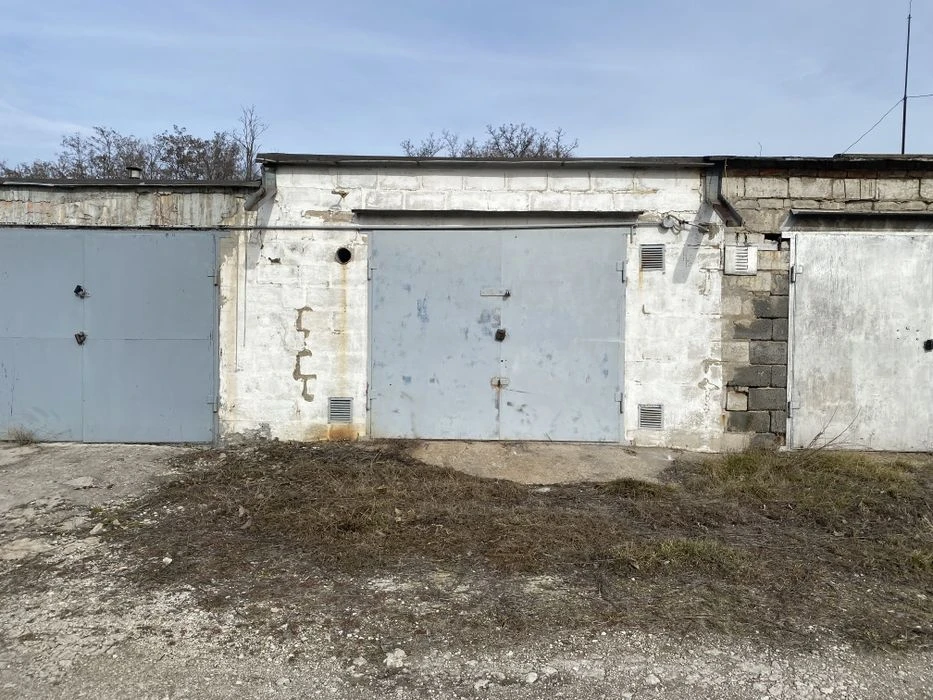 Capital garage on Cosmos for the region of hospitals. Possible volume