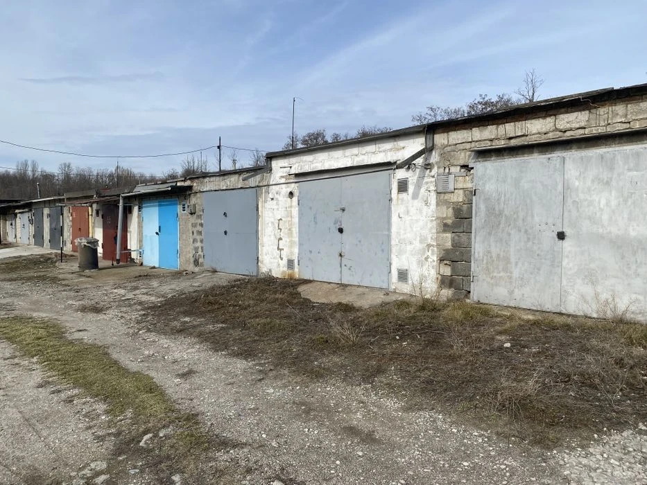 Capital garage on Cosmos for the region of hospitals. Possible volume